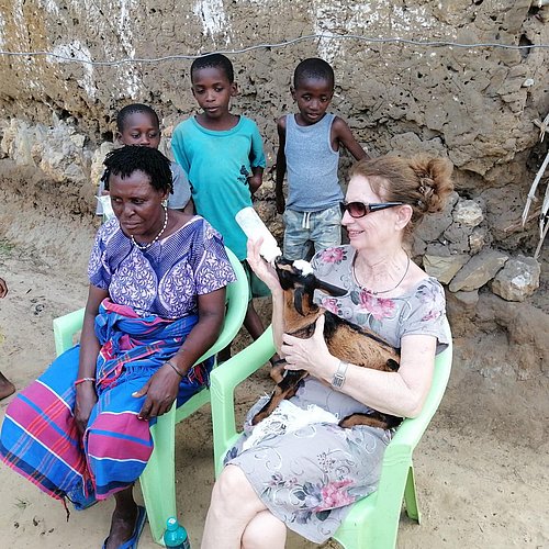 🇩🇪Alles gute zum Geburtstag an die beste Frau von Kenia bis Deutschland!

🇬🇧Happy Birthday to the best woman from Kenya...